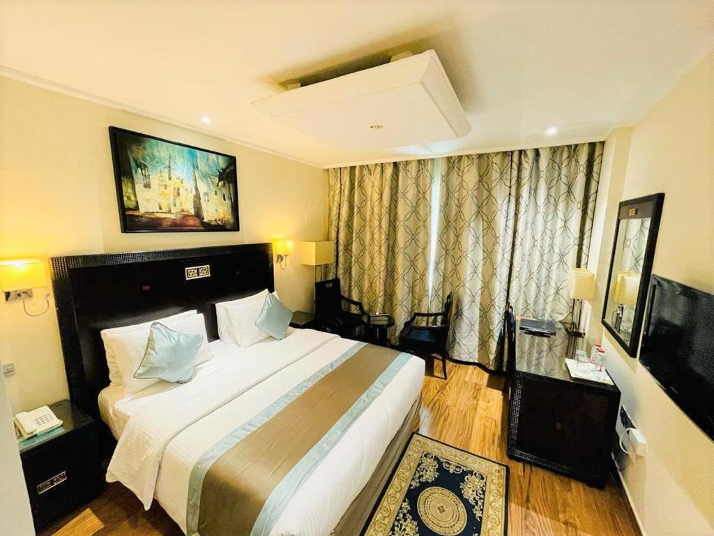 Smana Hotel Al Raffa Ντουμπάι Εξωτερικό φωτογραφία